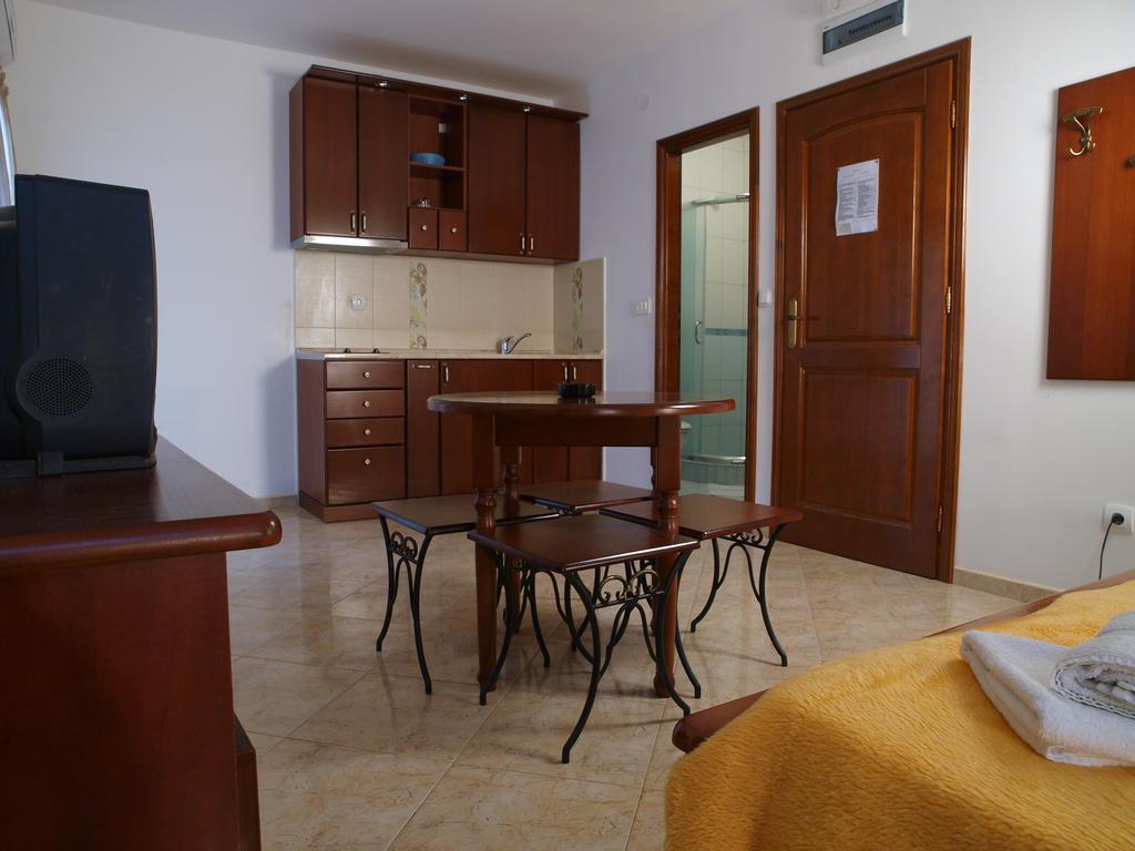 Apartments Obala Dragovic Petrovac Chambre photo