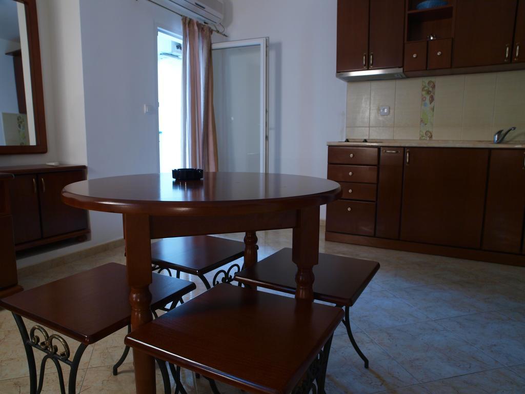 Apartments Obala Dragovic Petrovac Chambre photo