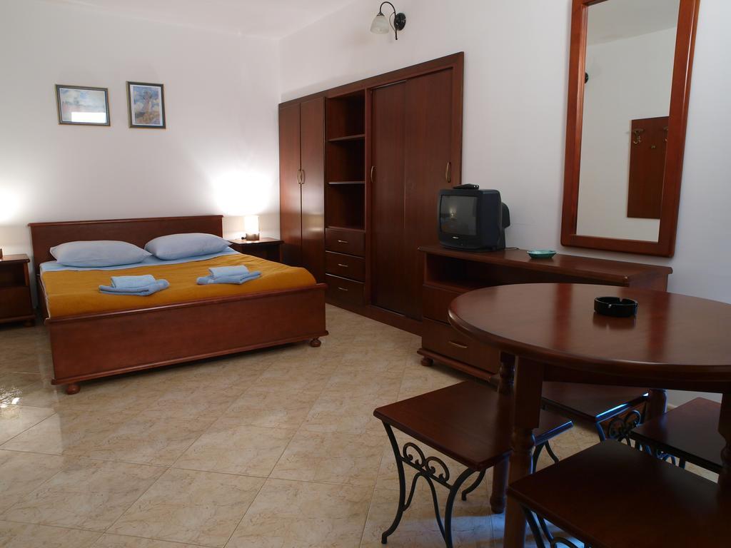 Apartments Obala Dragovic Petrovac Chambre photo