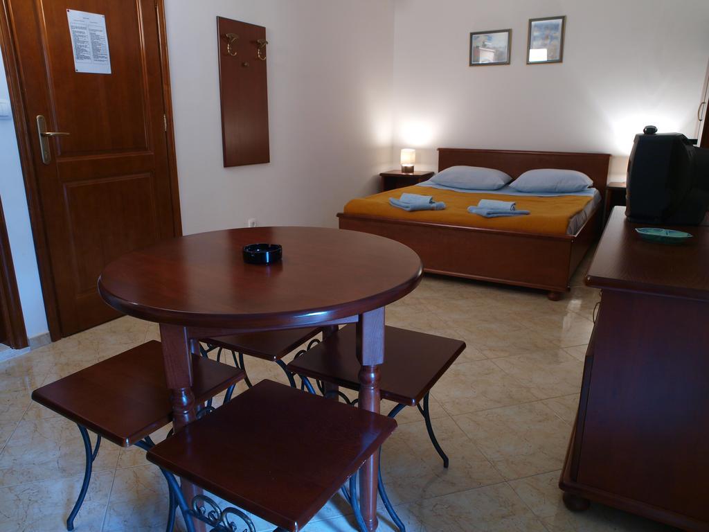 Apartments Obala Dragovic Petrovac Chambre photo